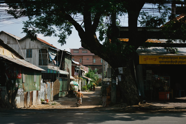 Phnom-Penh-Cambodia-Street-Photography-Travel-Inlight-Photos-Joshua003