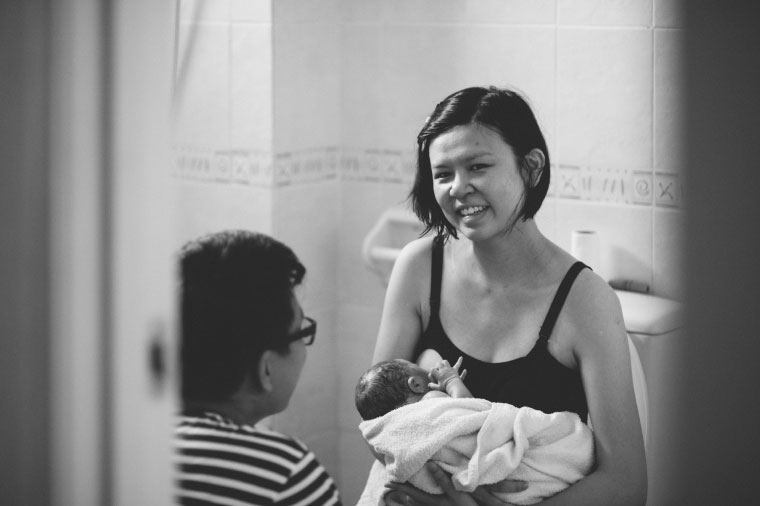 Malaysia-Family-Lifestyle-Water-Birth-New-Born-Photographer-Inlight-Photos-Joshua-QY0008