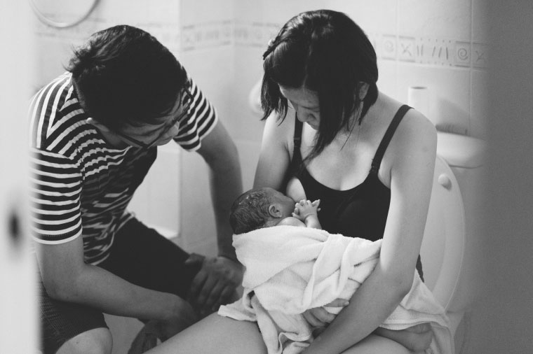 Malaysia-Family-Lifestyle-Water-Birth-New-Born-Photographer-Inlight-Photos-Joshua-QY0009